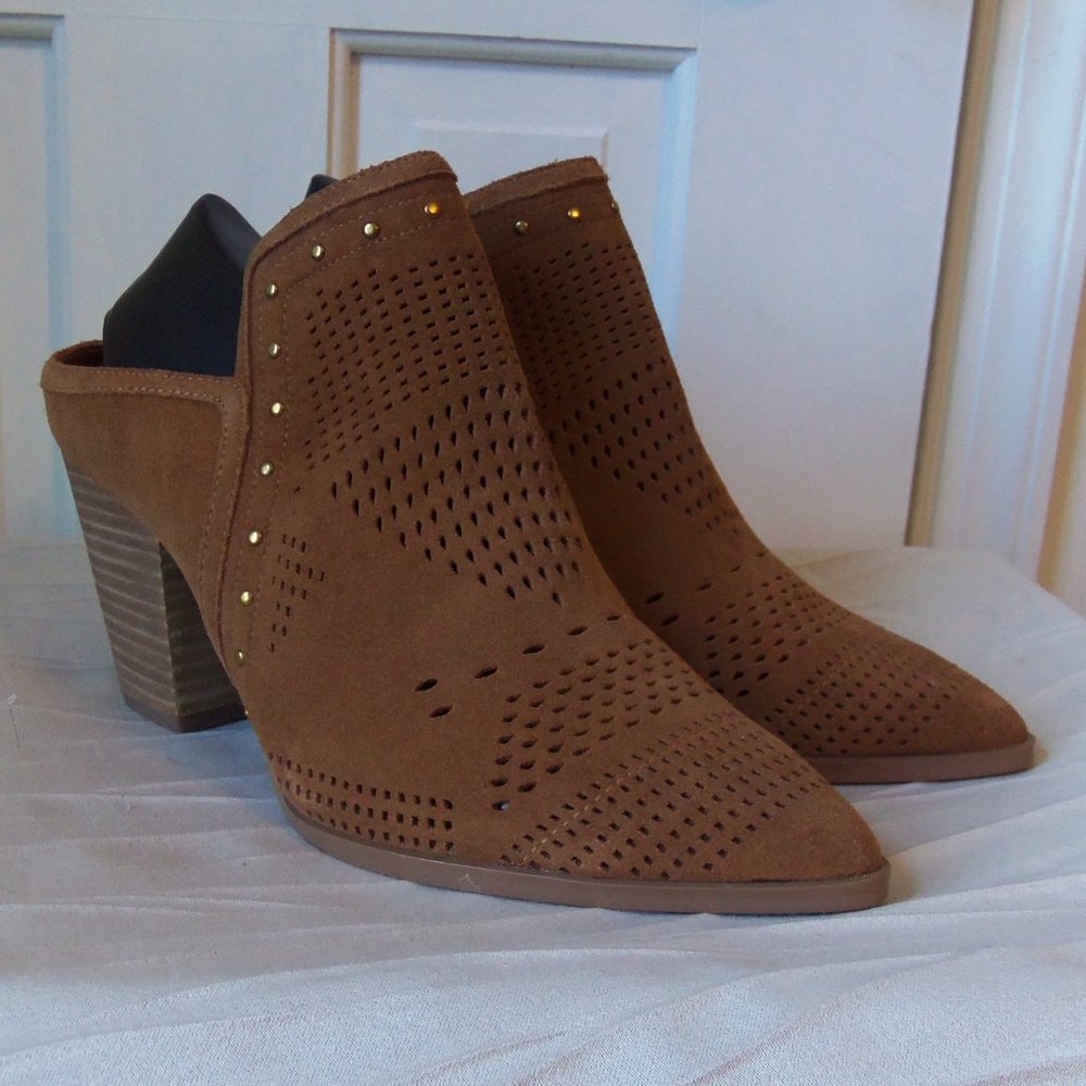 New Gibson Latimer Nora Western Perforated Studded Suede Mules sz 9